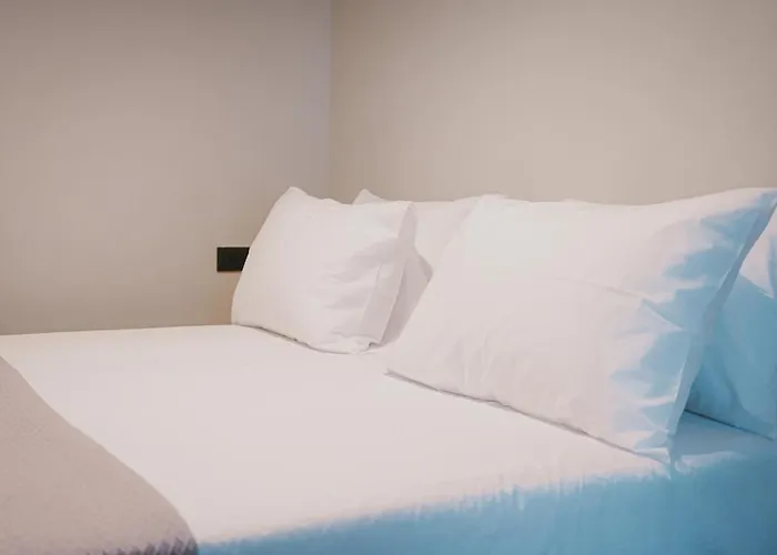 Downtown Hideaway Апартаменты