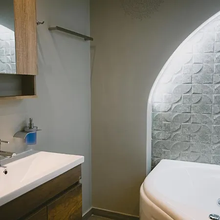 Downtown Hideaway Apartament